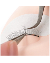 Load image into Gallery viewer, Lash Mannequin Head